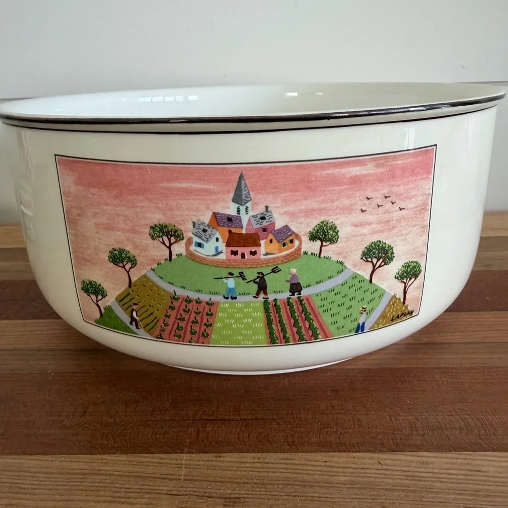 Villeroy & Boch Design Naïf Vegetable Serving Bowl PRICE DROP FIRM